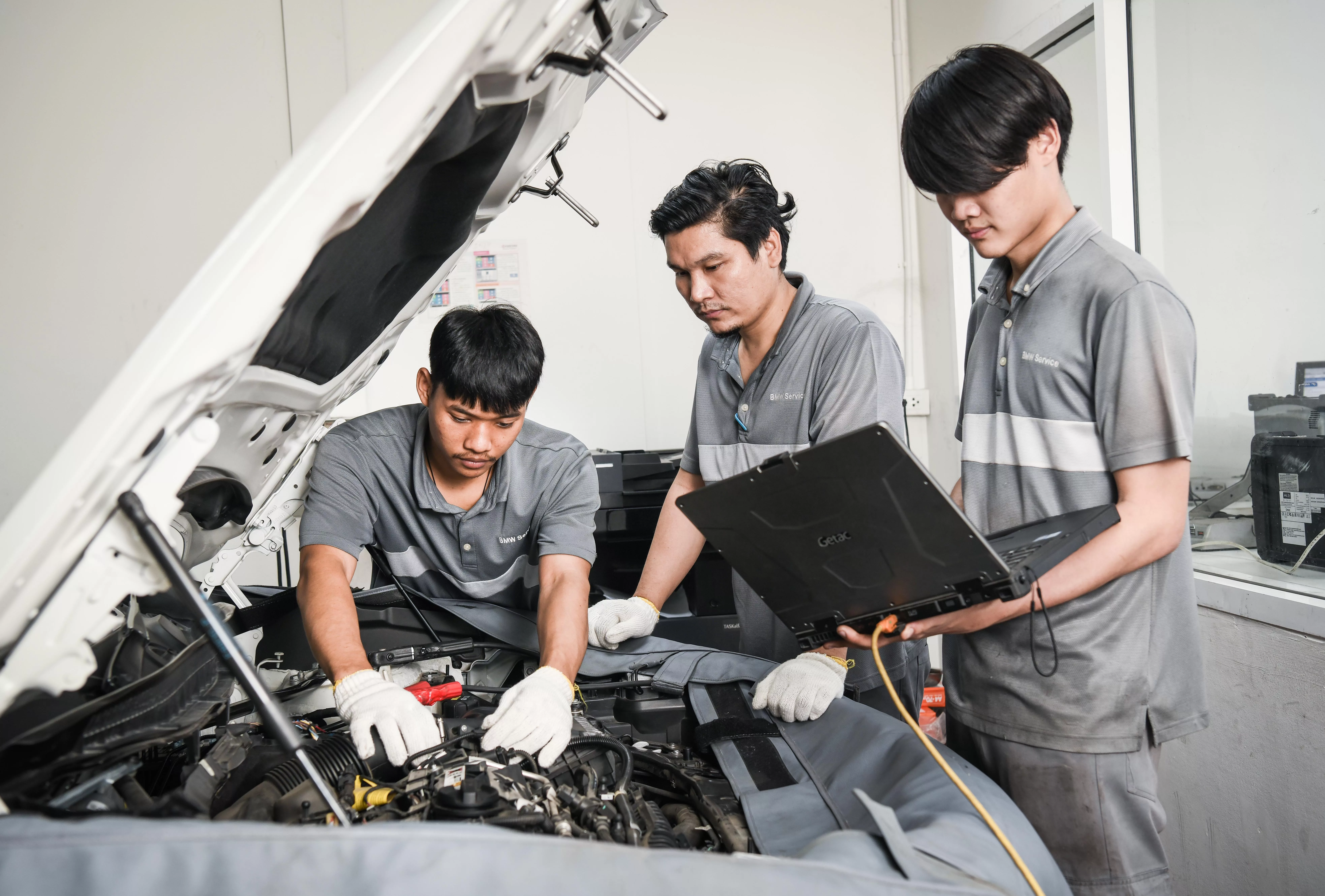BMW Thailand Service Apprentice (4)